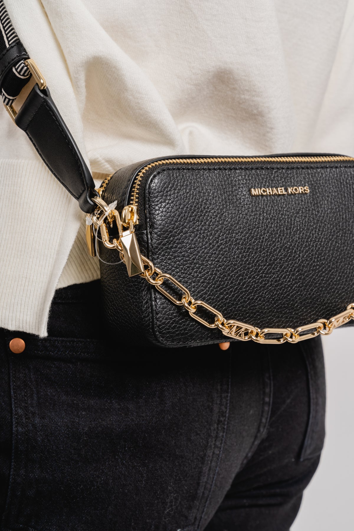 Jet Set Small Pebbled Leather Double Zip Camera Bag - Black