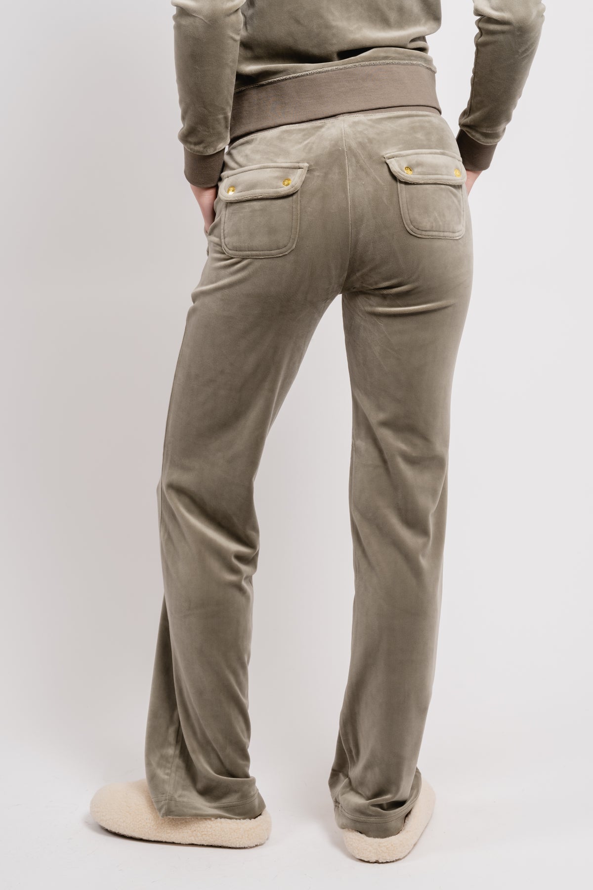 Del Ray Classic Velour Pant Pocket Gold Hw - Vetiver