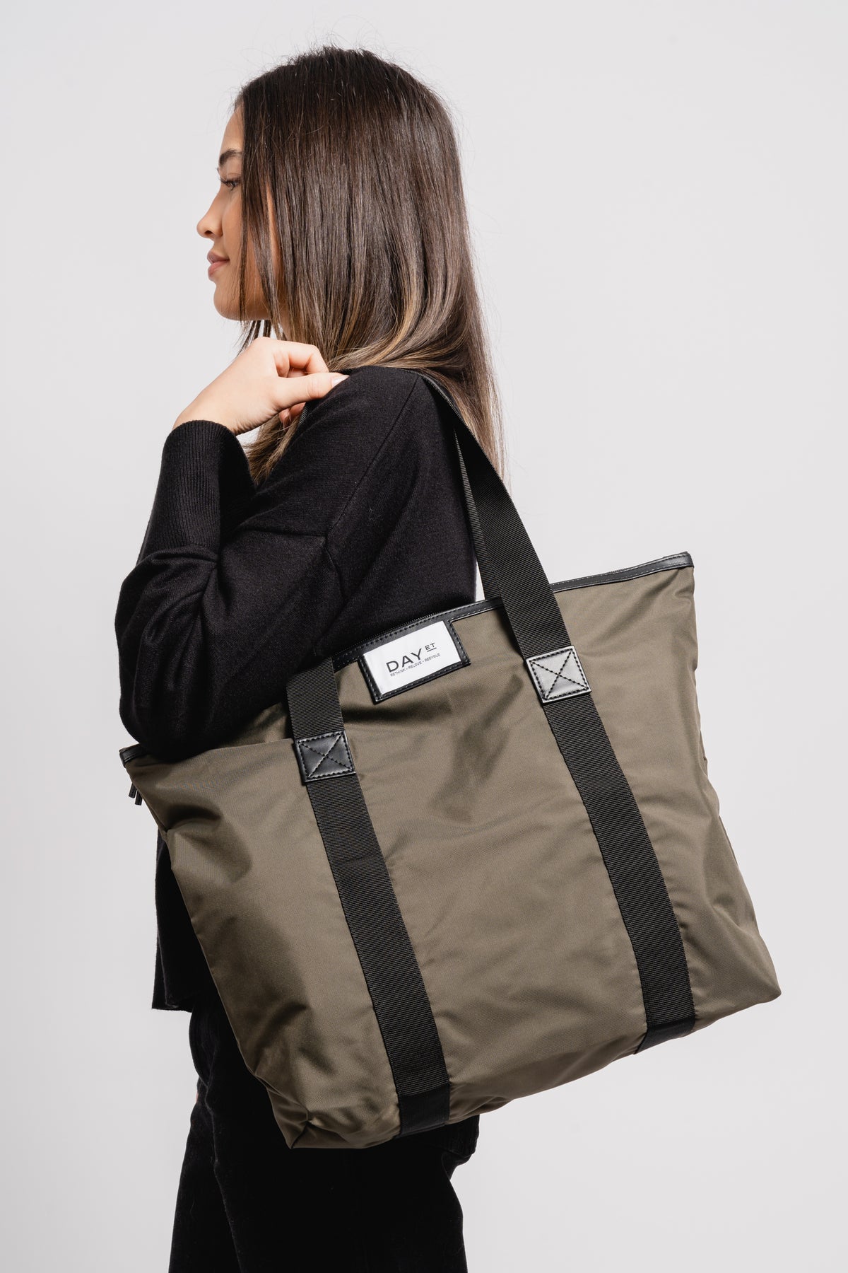 Day Gweneth Re-S Bag - Tarmac