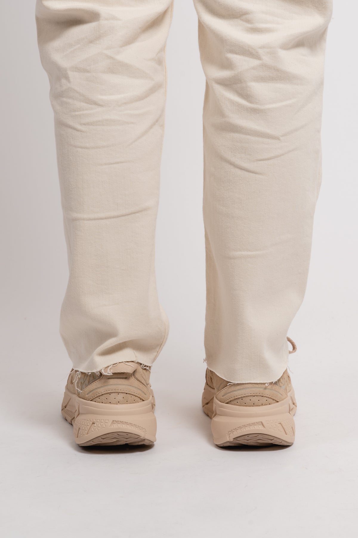 U Clifton L Suede - Shifting Sand/Dune