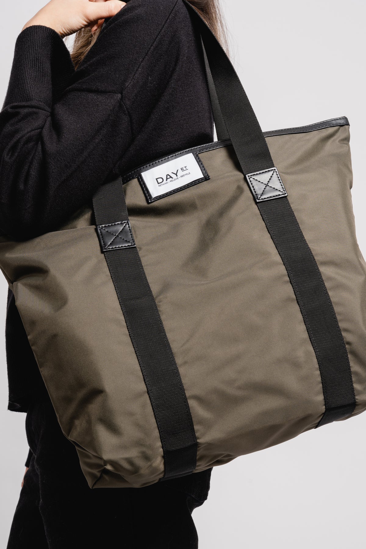 Day Gweneth Re-S Bag - Tarmac