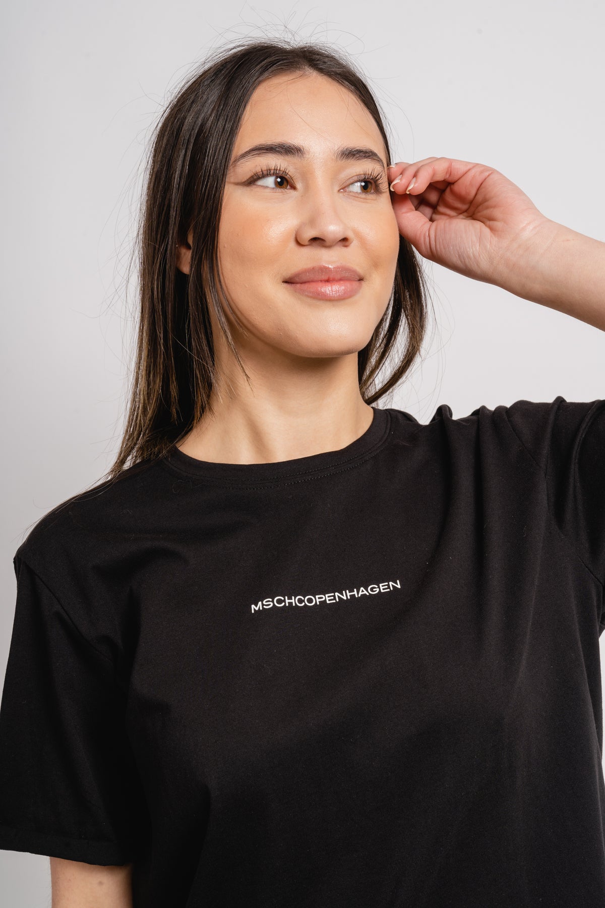 Terina Organic Small Logo Tee - Svart/Vit