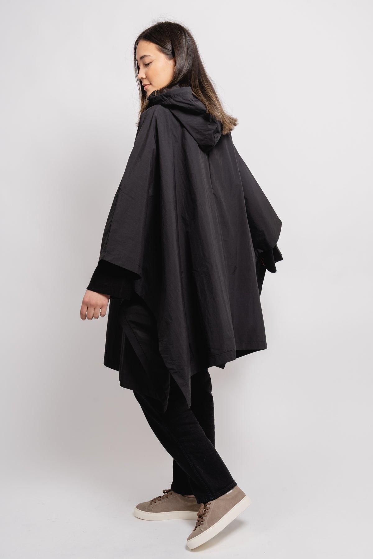 Abenina Cape - Black