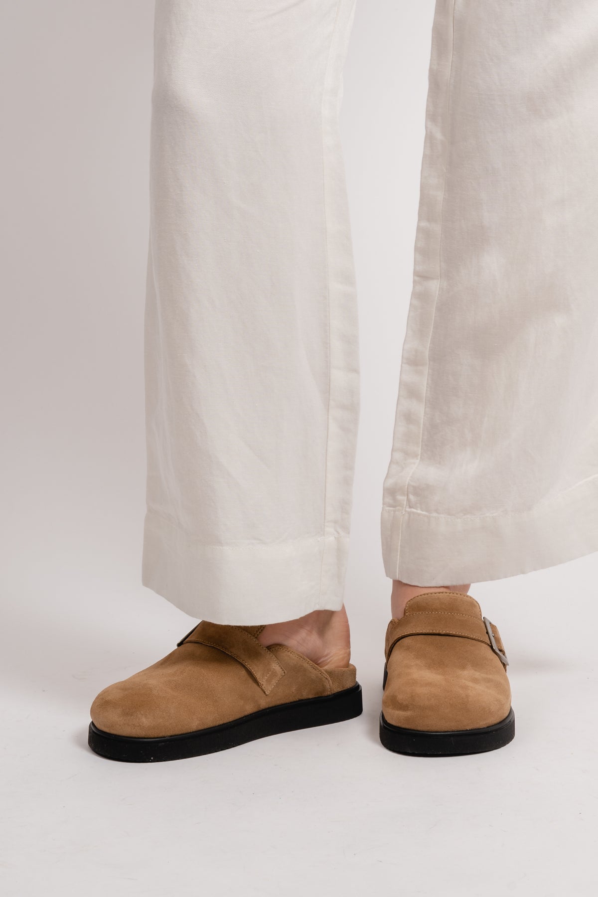 Nellie - Taupe Suede