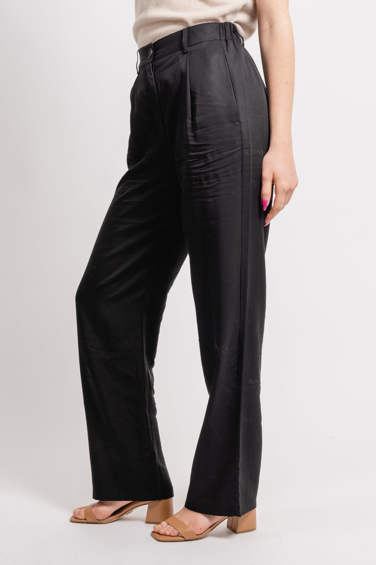 Alecia 1 - Black
