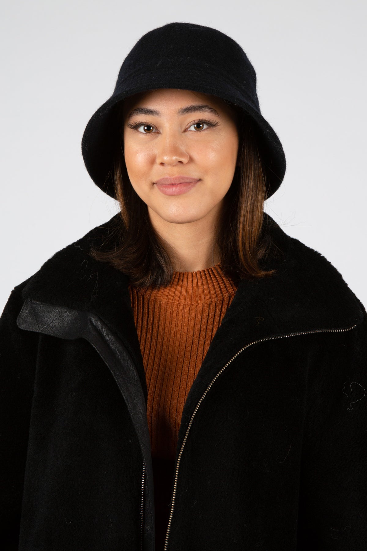Mamsen - Jet Black
