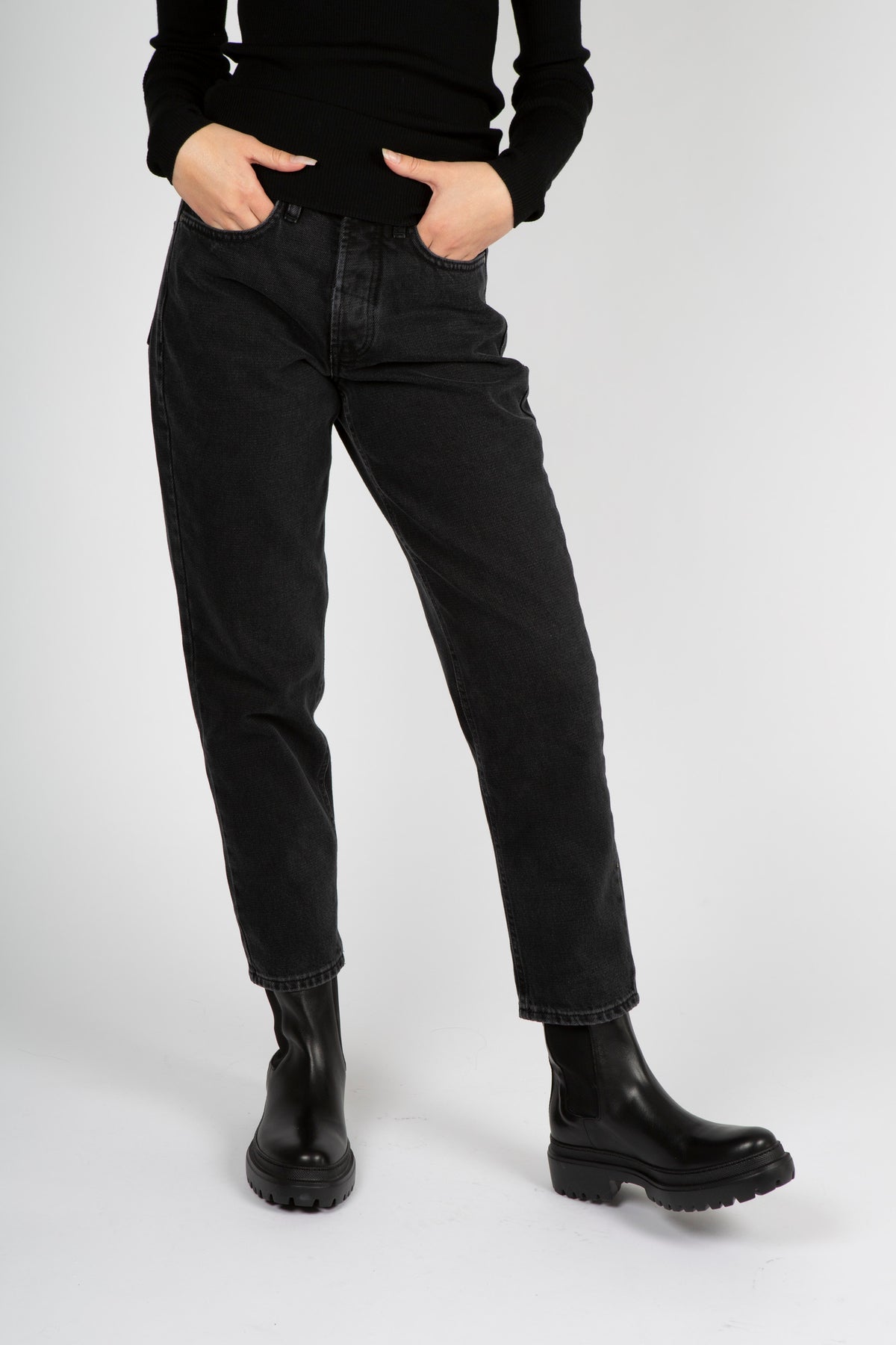 Terrence Tomboy Jeans - Svart