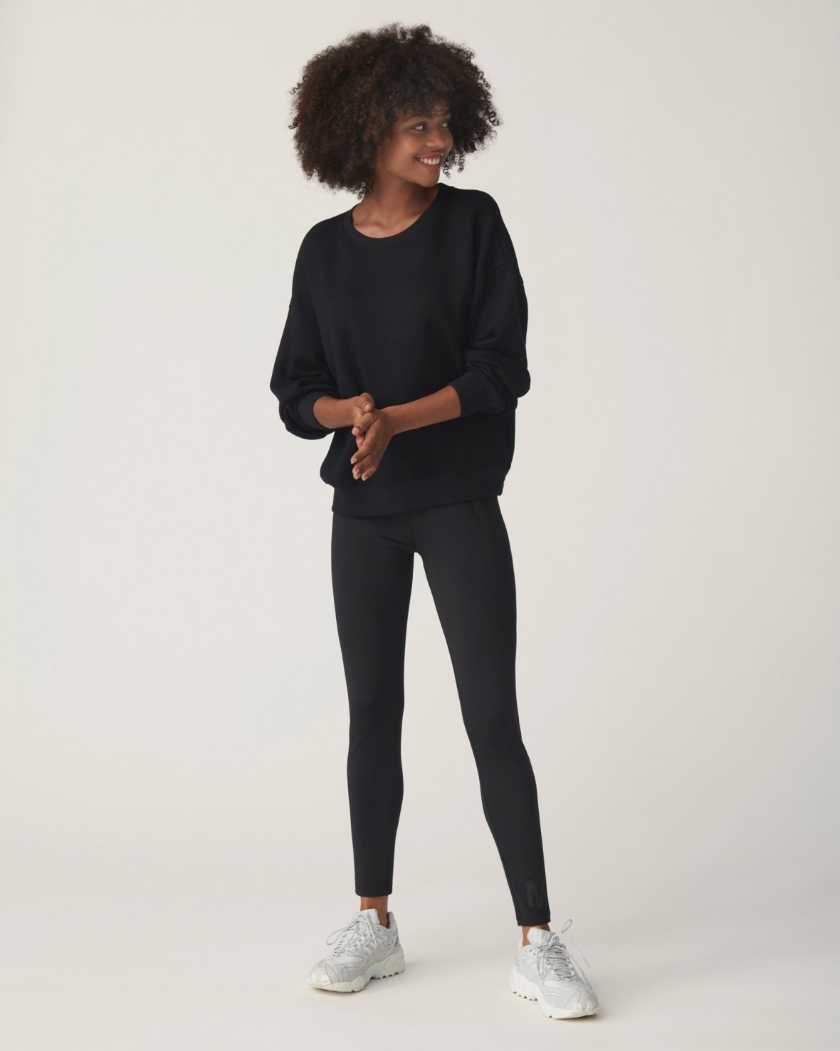 Ima Sweatshirt - Black - Moss Copenhagen - Gensere - VILLOID.no