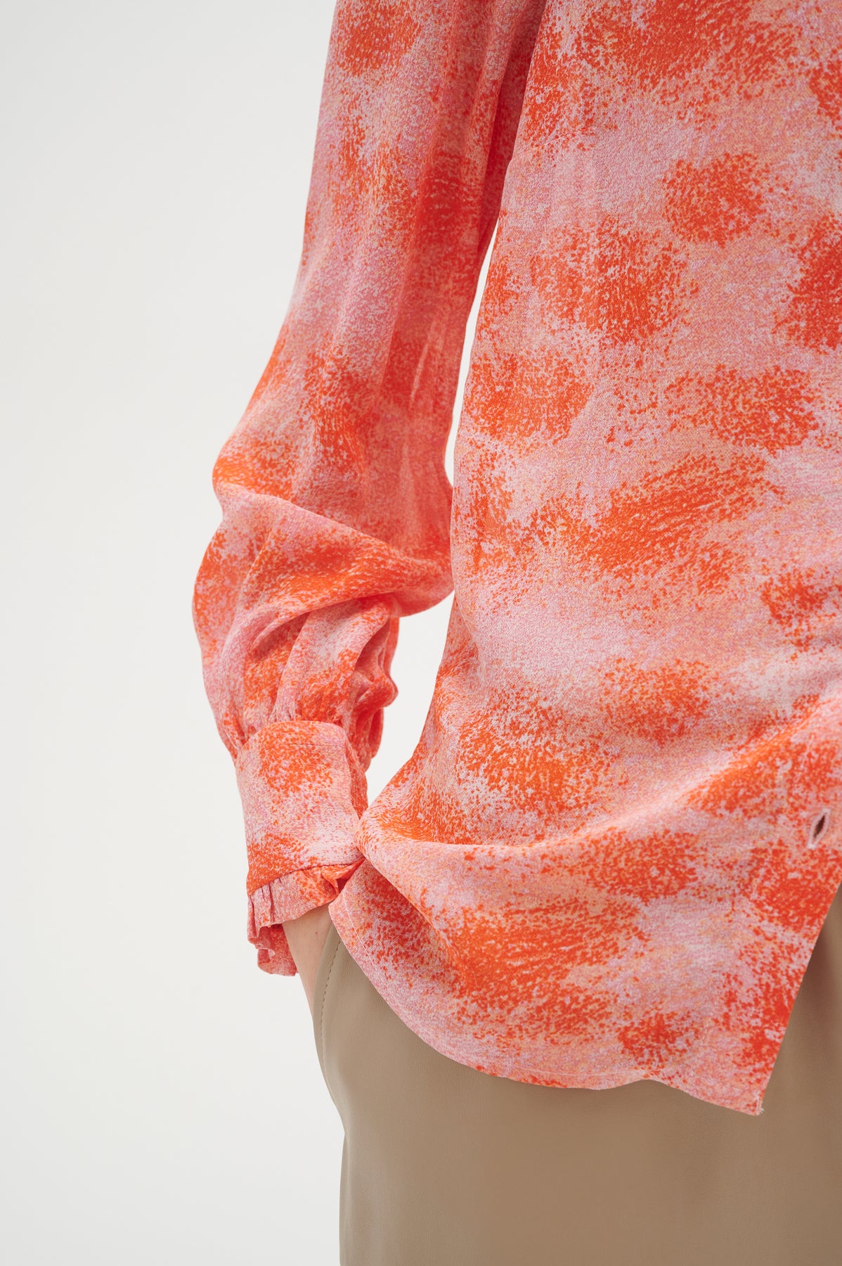 DavilaIW Shirt - Pink Dancing Wal