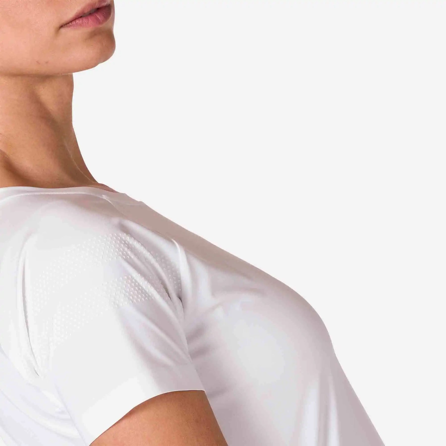 W Tech Light Tee - White