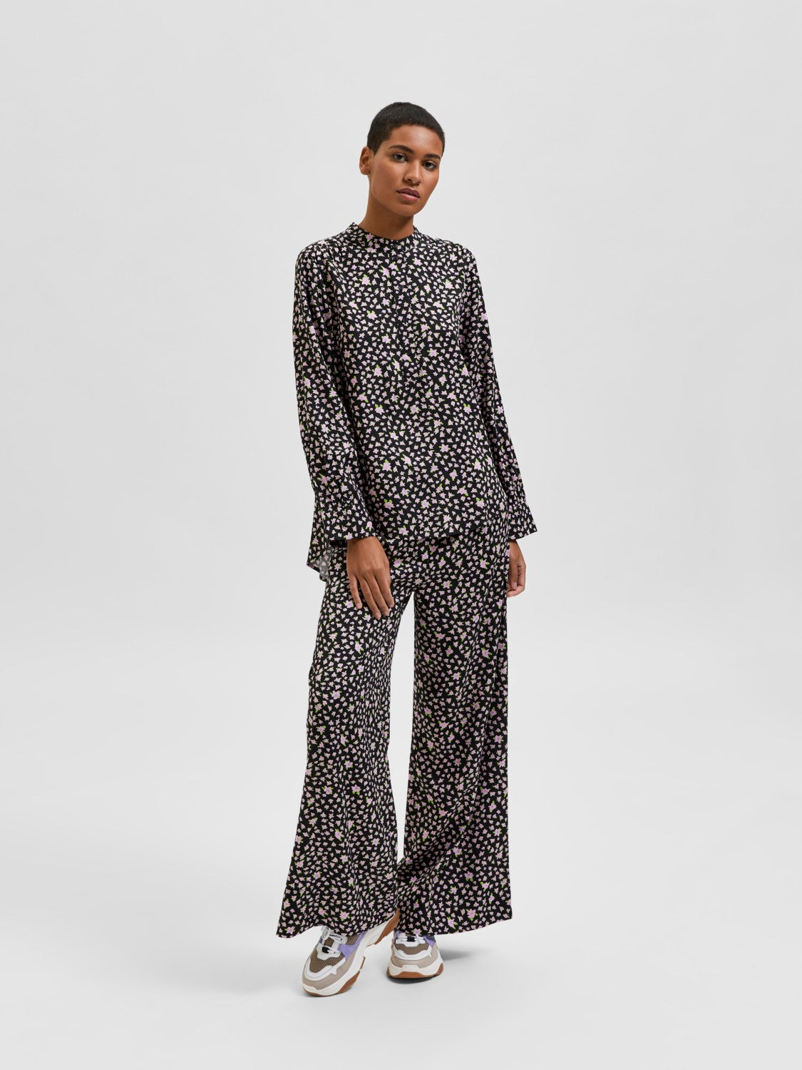 Judita LS Long Top - Black AOP