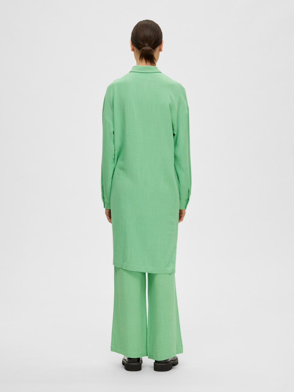 Viva-Tonia Long Linen Shirt - Absinthe Green
