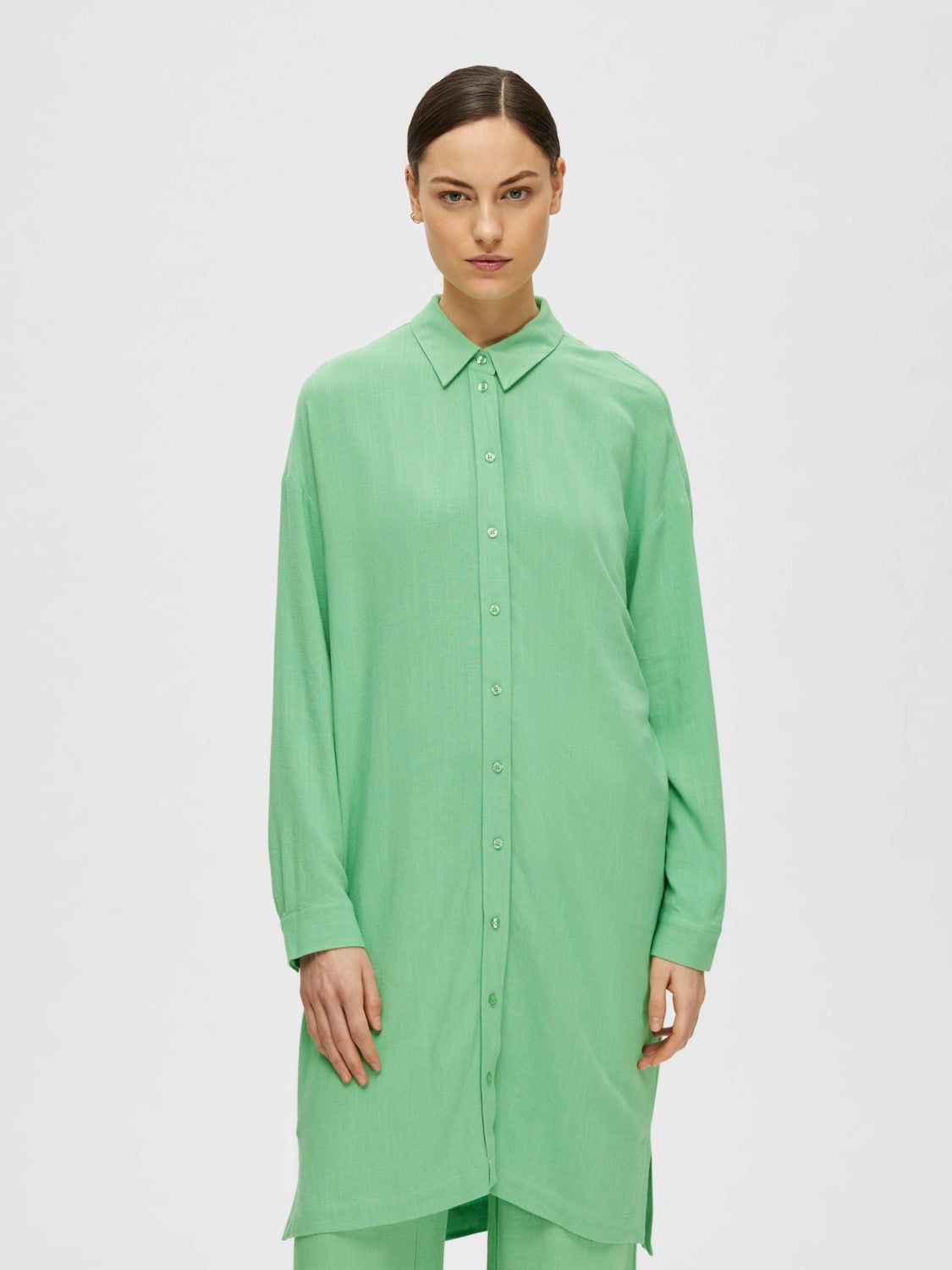 Viva-Tonia Long Linen Shirt - Absinthe Green