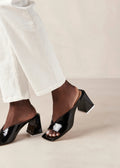 Tasha Leather Sandals - Black