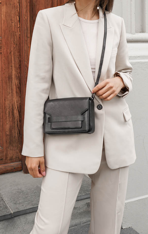 Vanya Crossbody Bag Grain - Black