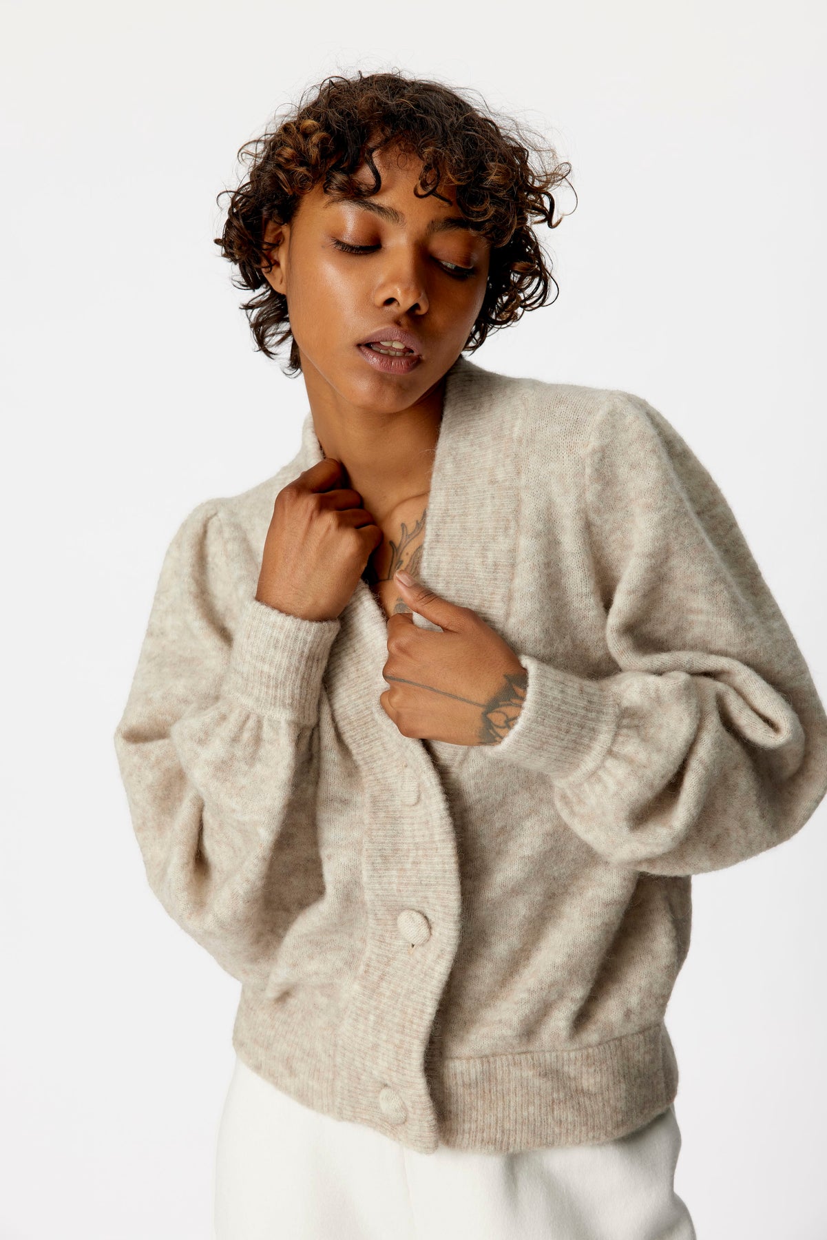 AlphaGZ Cardigan - White Sand Mel